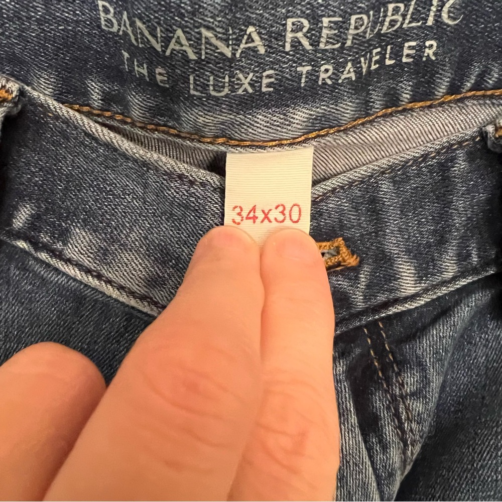 Banana Republic Luxe Traveler jeans - Picture 6 of 9
